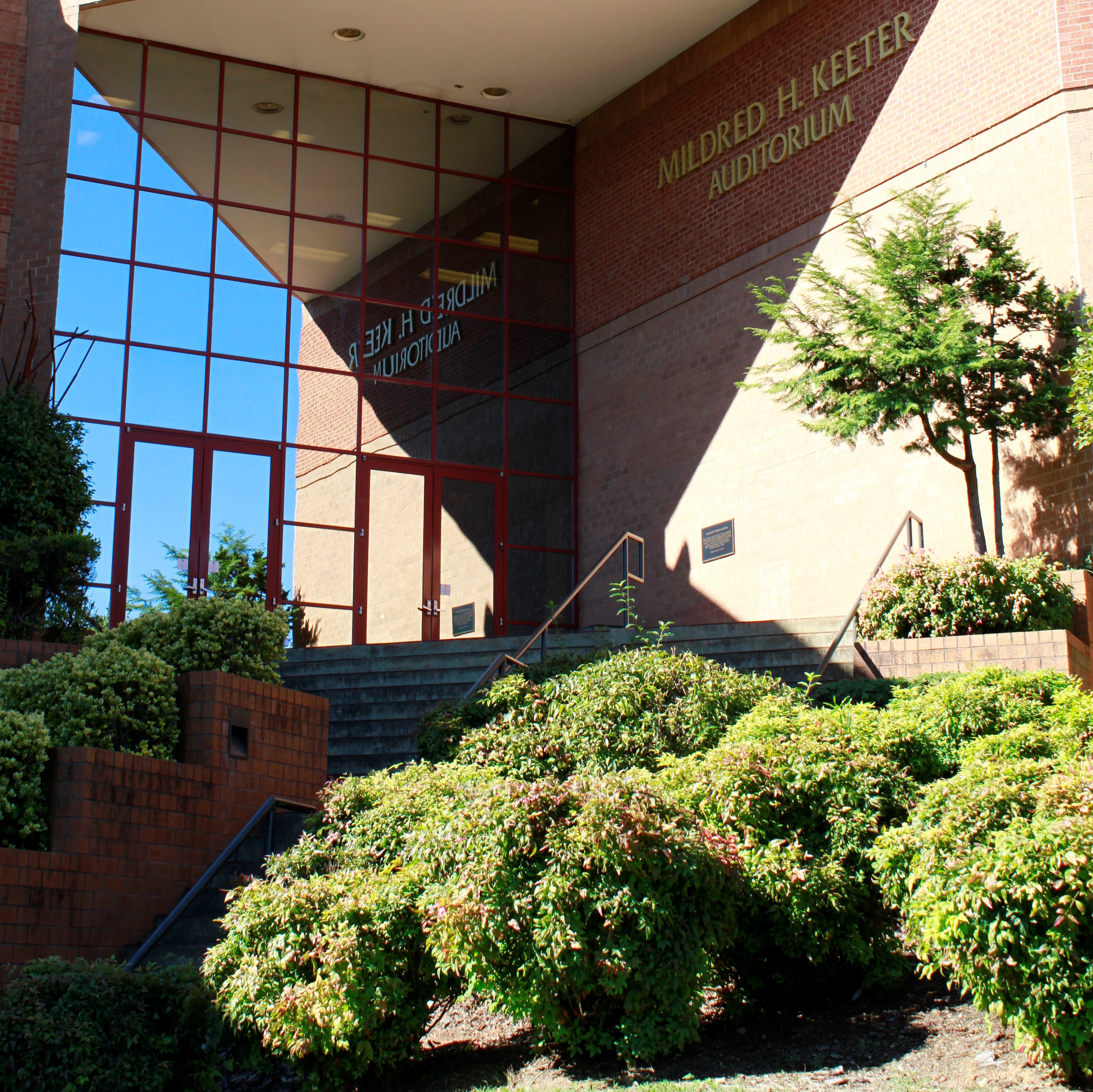 Jim and Patsy Rose Library